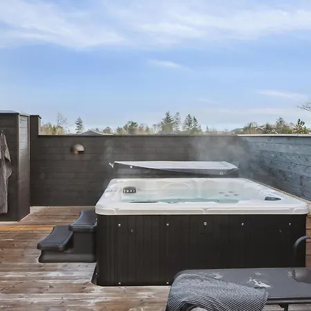 Cozy In With Sauna